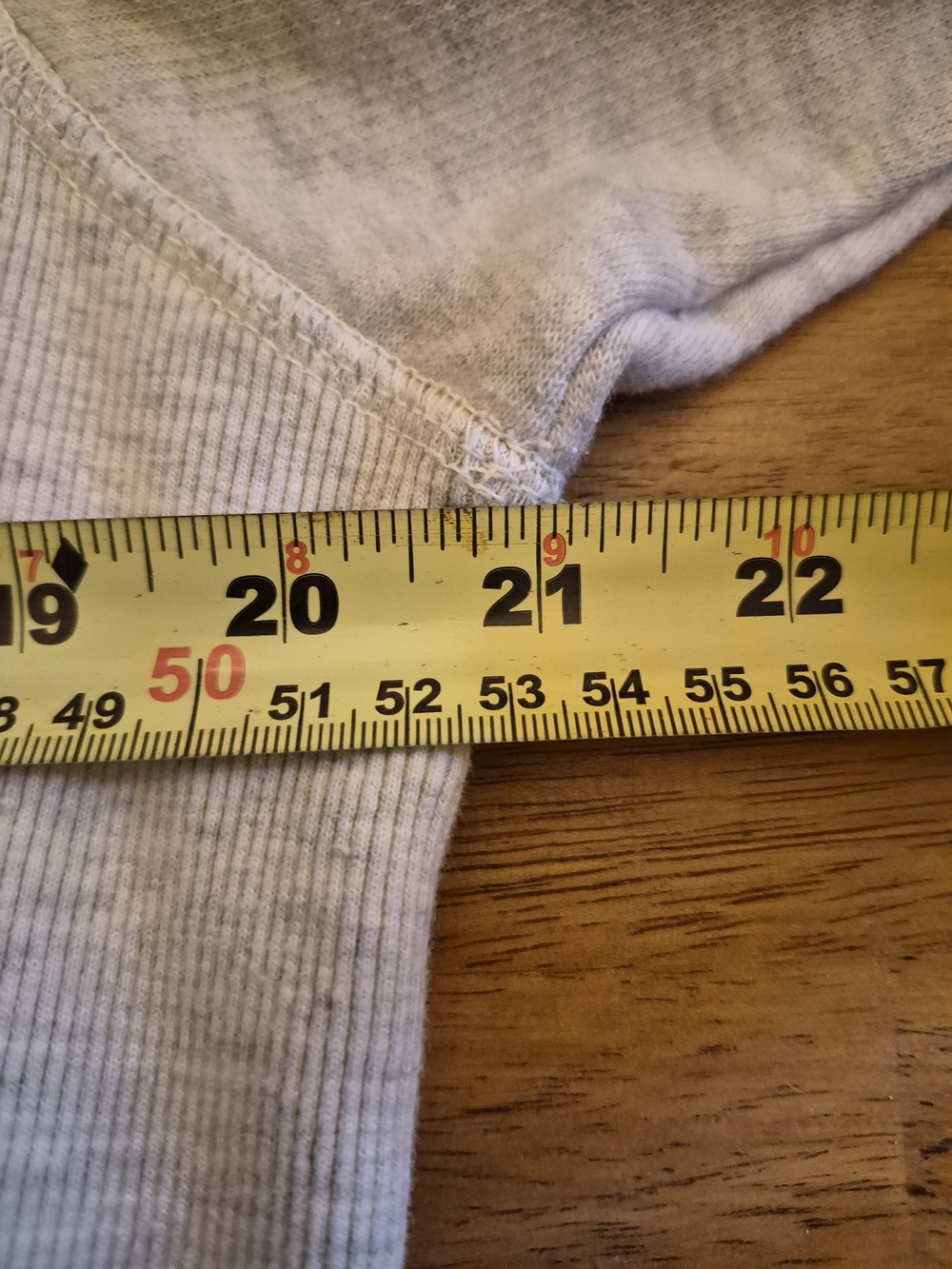 Women's Light Gray Crewneck Sweater with Maple Emblem - Picture 3 of 6